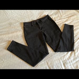 Mossimo Black ‘High Rise Jegging’ Skinny Jeans (Size 4)